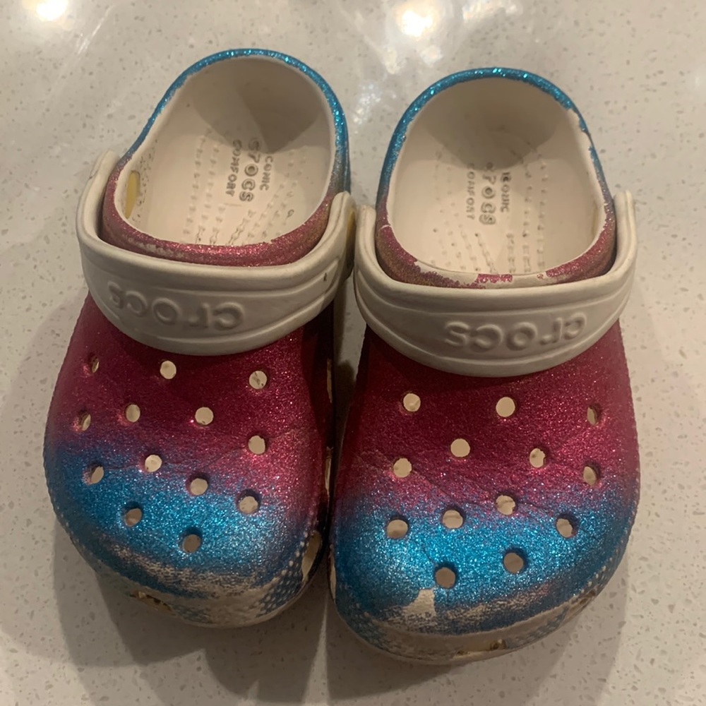 Toddler girls crocs size 8